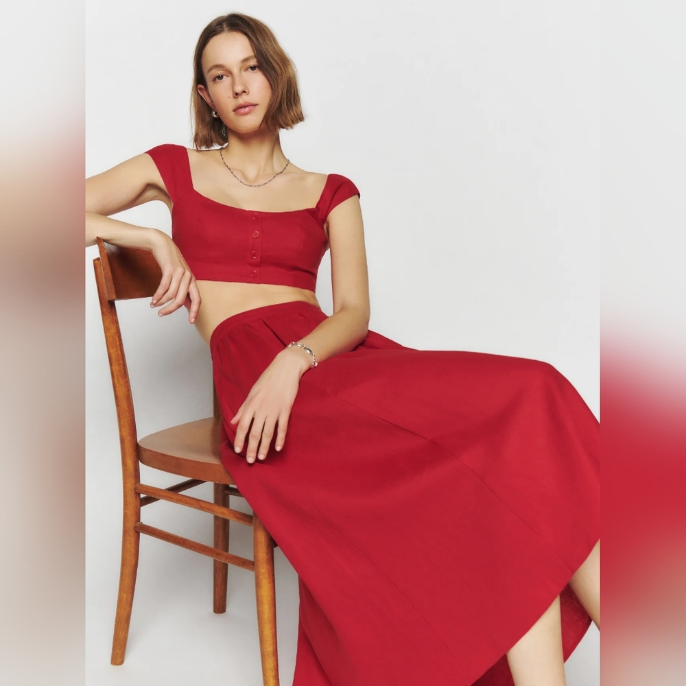 Teya Linen Two PieceColor: Cherry Size: 8